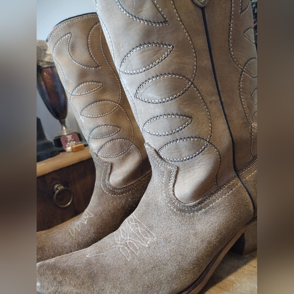 Vintage Cowboy Boots by Texas Boot Co. SZ 10 E - Picture 4 of 11